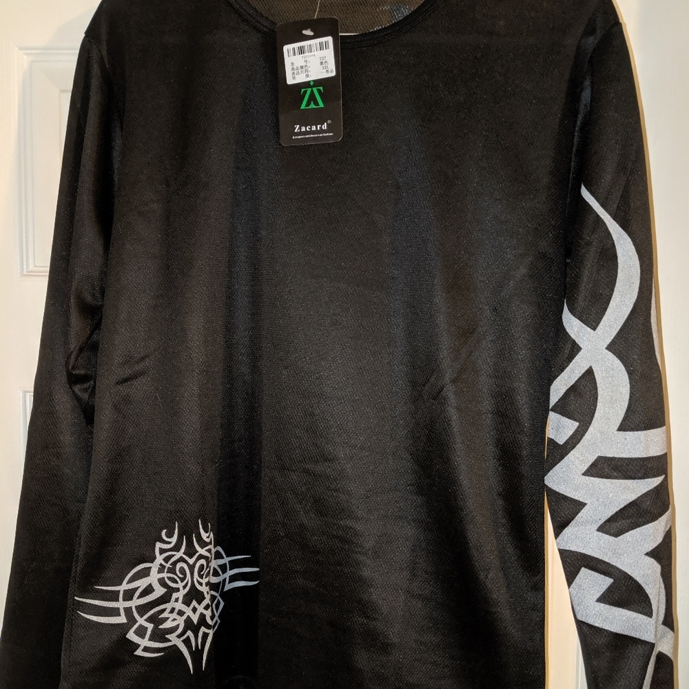 Long sleeve - runs small